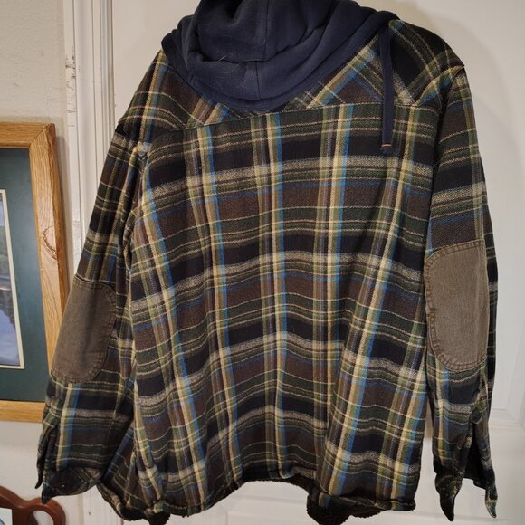 Legendary Men's Camp Night Berber Lined Hooded Flannel Shirtket - Picture 14 of 16